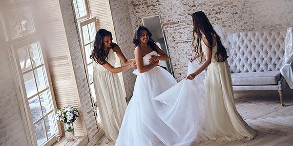 Choosing the best shapewear for your wedding dress – Hourglass Waist